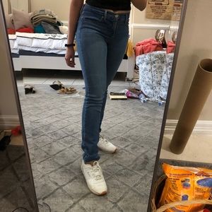Levi’s blue jeans size 26!